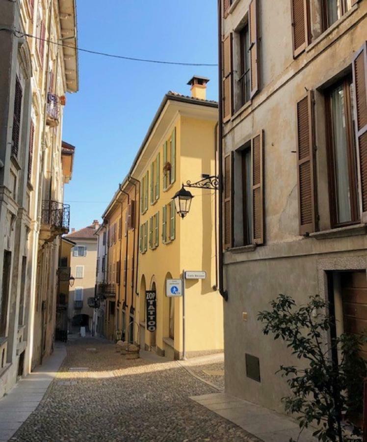 Cortile Del Forno Nel Centro Storico Apartment Arona Exterior photo